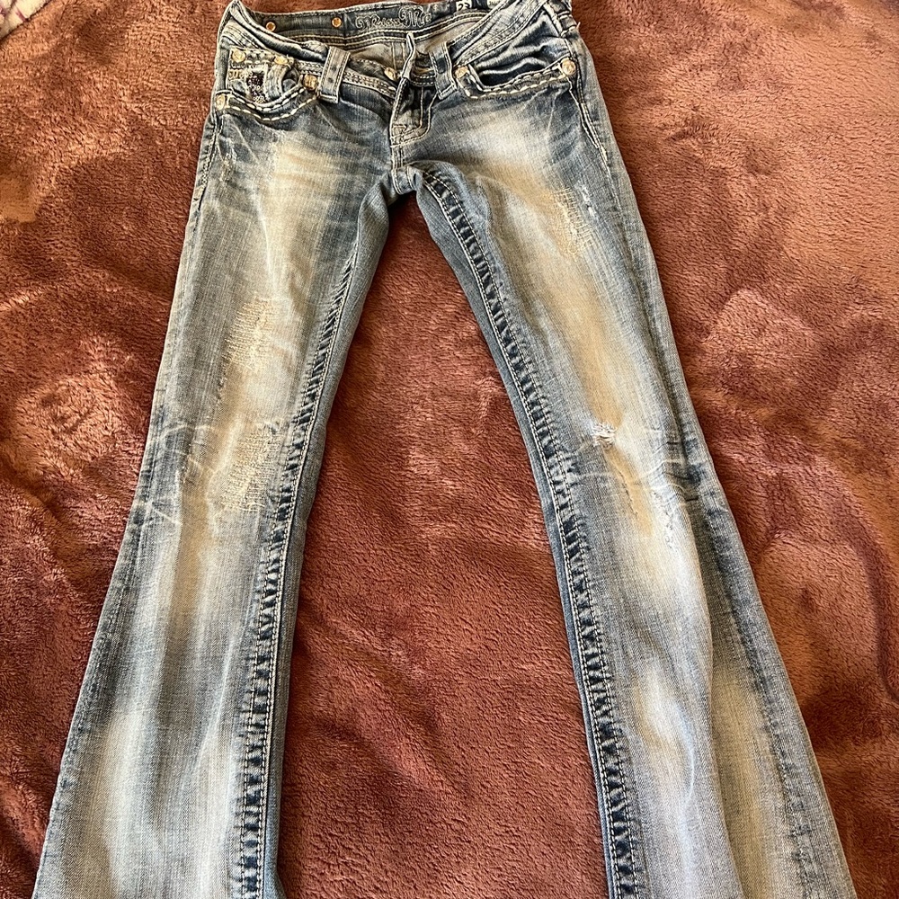 Miss Mes worn size 23